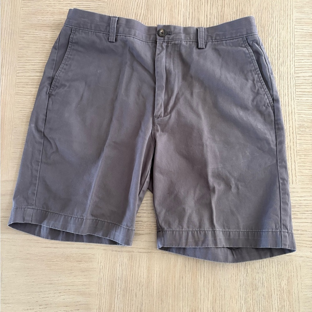 Amazon Essentials Men's Charcoal Flat Front Shorts